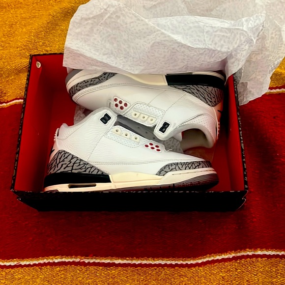 Jordan 3 cements 4Y on sale for your offer.